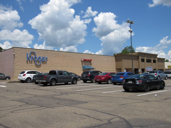 Bellaire Kroger Cleaned After Two Workers Test Positive for COVID19